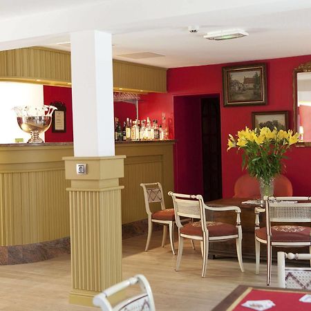 Logis Hotel O En Couleur Oucques-la-Nouvelle Eksteriør billede